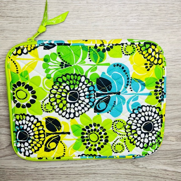 Vera Bradley Handbags - Vera Bradley Rosy Posies Sleeve Case Bag Tablet iPad Zipper Lime